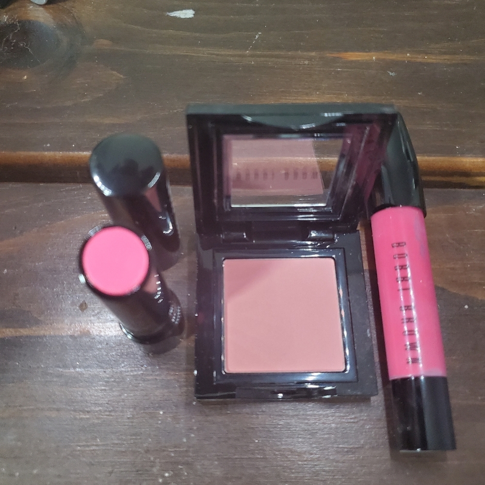 Bobbi Brown Blush and Lips. NEVER USED